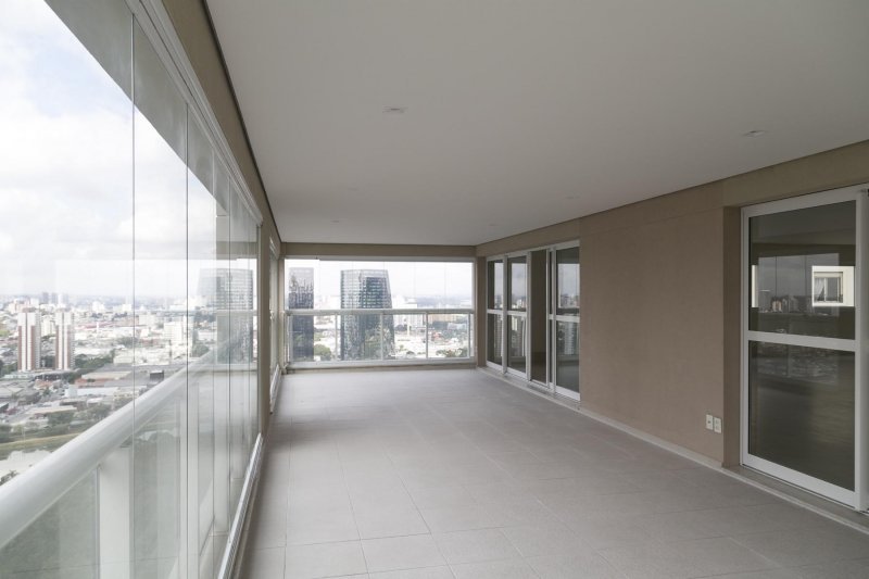 Apartamento - Venda - Panamby - São Paulo - SP