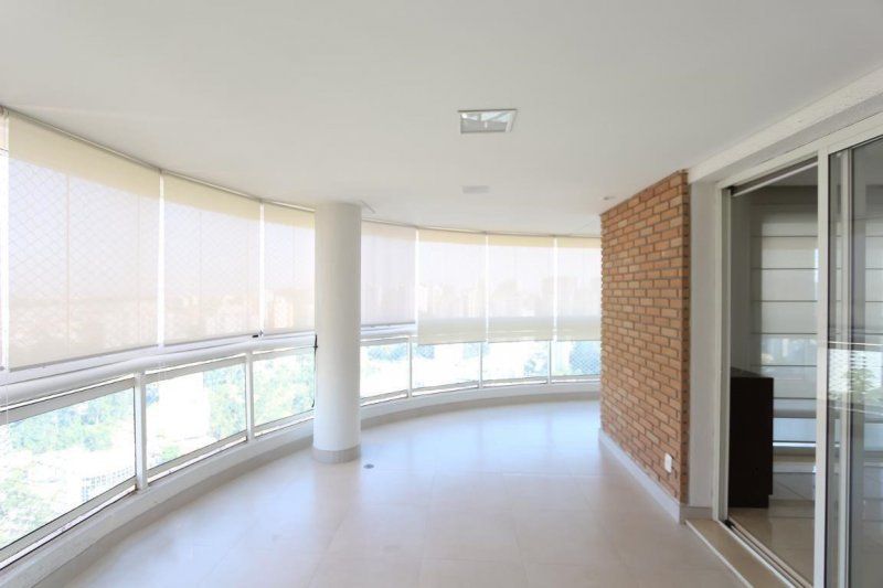 Apartamento - Venda - Vila Andrade - São Paulo - SP