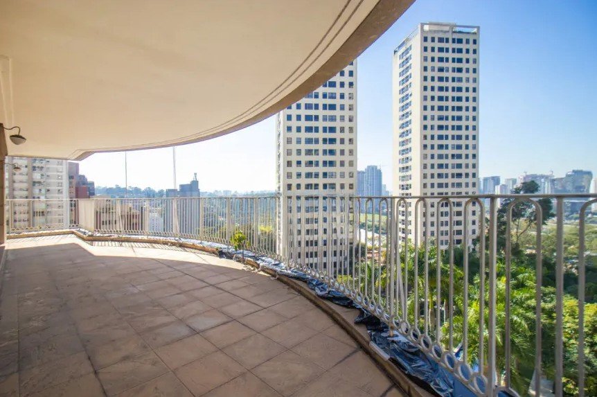 Apartamento - Venda - Panamby - São Paulo - SP