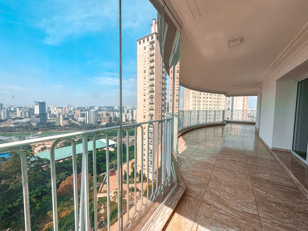 Apartamento - Venda - Panamby - So Paulo - SP